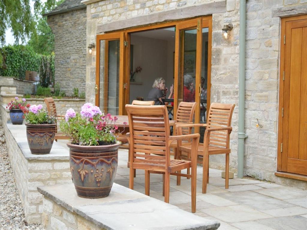 The Plough B&B Bourton-on-the-Water Bagian luar foto